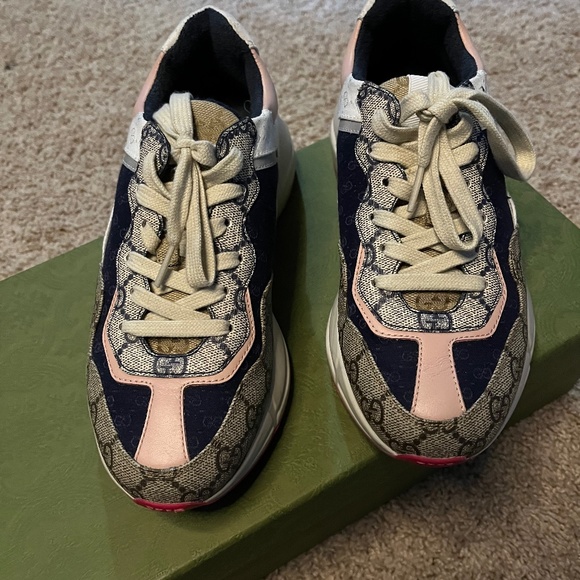 - Gucci Women’s GG Rython Sneakers size 37 $890 - Picture 1 of 16
